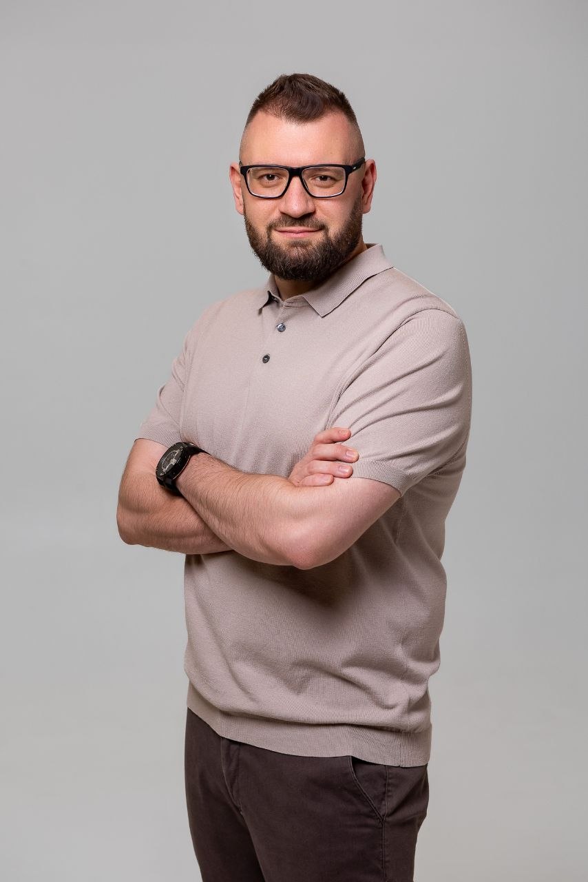 Владимир Назаров